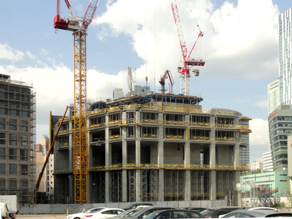 30-04-2019_plac_budowy_Varso,_2