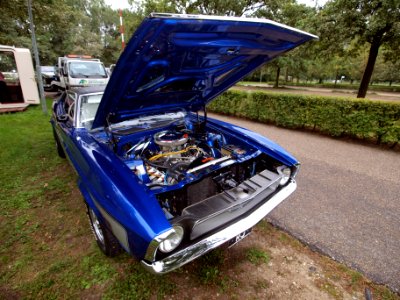 34-39-RJ_Ford_mustang_(1970)_at_the_Autotron_Oldtimer_meeting_2010,_Rosmalen,_The_Netherlands_p8