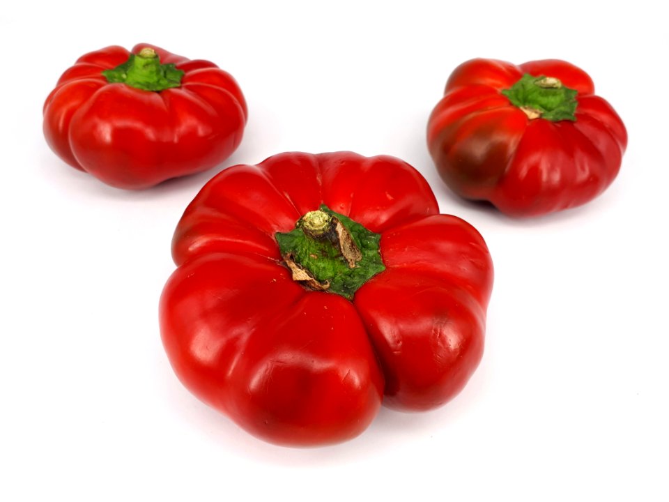 3_x_Flat_red_bell_pepper_2017_A
