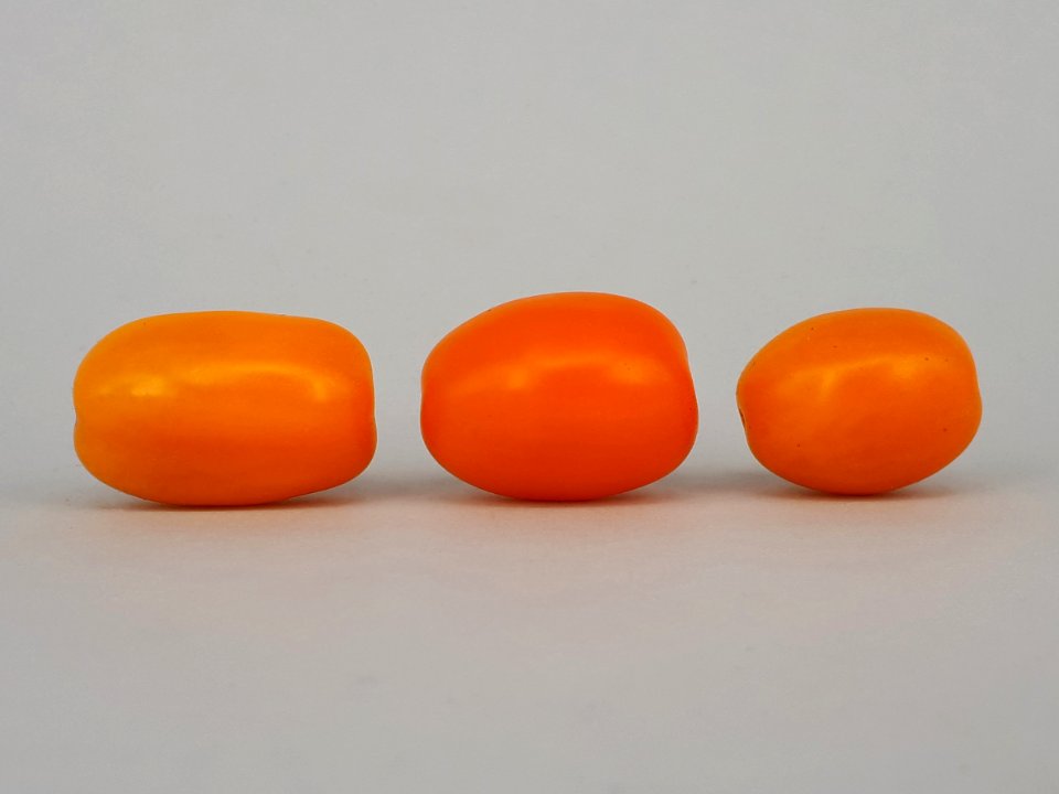 3_x_Cherry_Bambelo_tomato_2017_A3a