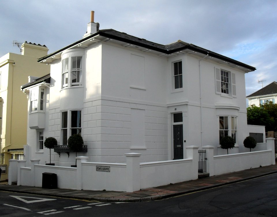 3_Powis_Villas,_Montpelier,_Brighton_(NHLE_Code_1380734)_(September_2010)
