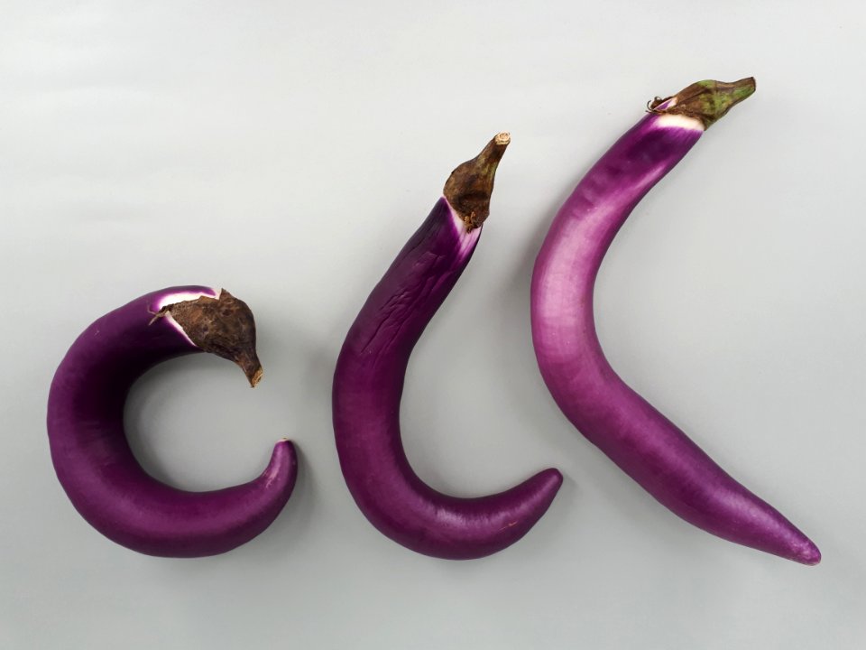 3_x_Curved_Orient_Charm_eggplant_2017
