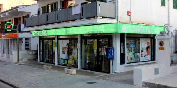 308_Apotheke_in_Cala_Millor