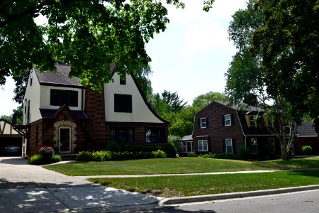 317_and_325_Miramar_Drive,_Allouez,_WI