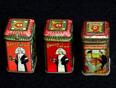3_verschillende_Droste_cacao_sample_blikjes,_foto7