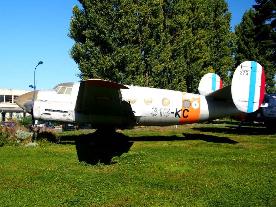 316-KC_Dassault_MD.311_Flamant_(275)_Musée_de_l'Epopée_de_l'Industrie_et_de_l'Aéronautique,_pic3