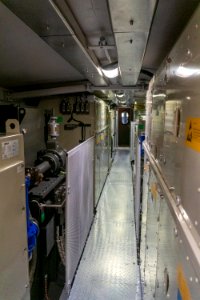 2ES7-003_power_room_-_corridor_(2)