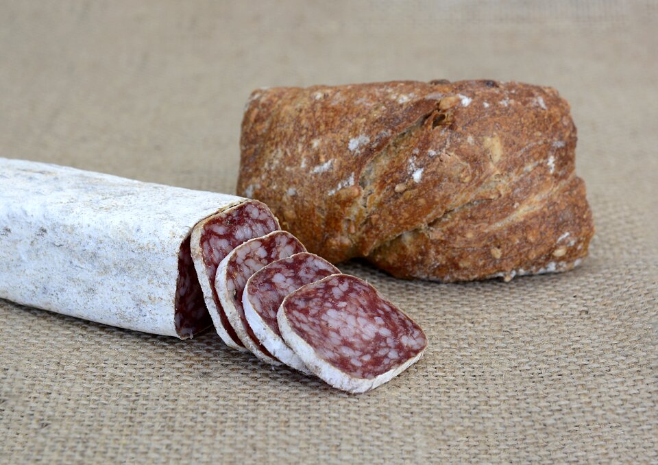 Meal sausage air dried