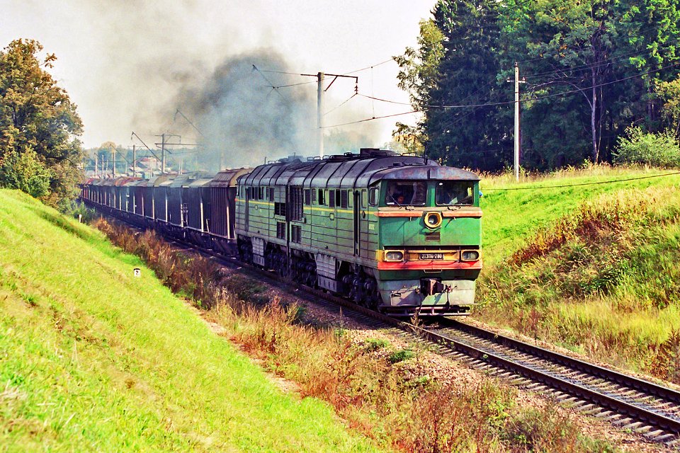 2ТЭ116-280,_Russia,_Moscow_region,_Volokolamsk_-_Blagoveshchenskoye_stretch_(Trainpix_171350)