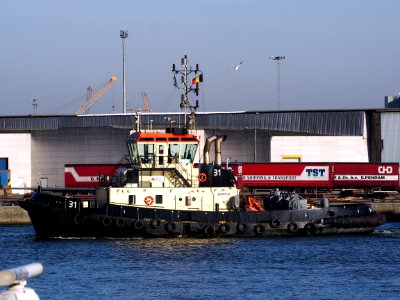 31_(tugboat,_2011)_-_IMO_9684031_-_ENI_06105142,_Port_of_Antwerp_pic1 photo