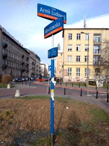 31-01-2018_Warszawa_Armii_Ludowej_-_Mokotowska_stare_tabliczki