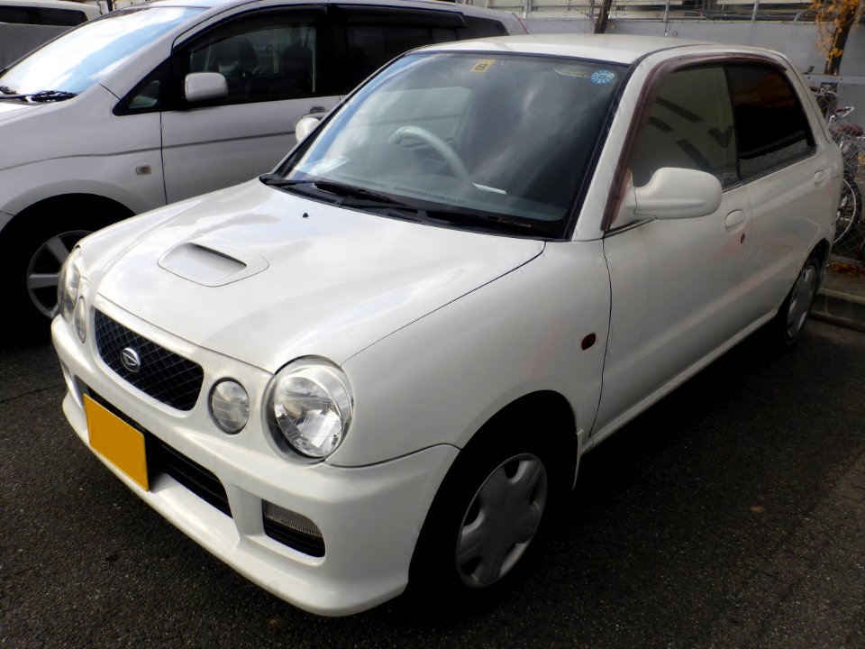 2nd_generation_Daihatsu_Opti_Beex_front