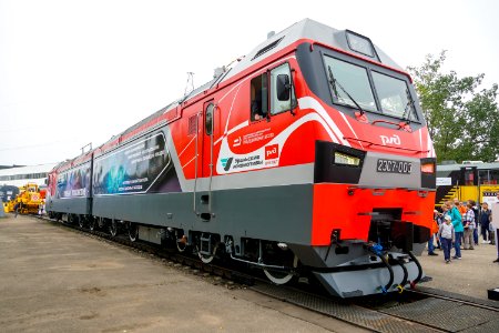 2ES7-003_(facing_right_1)