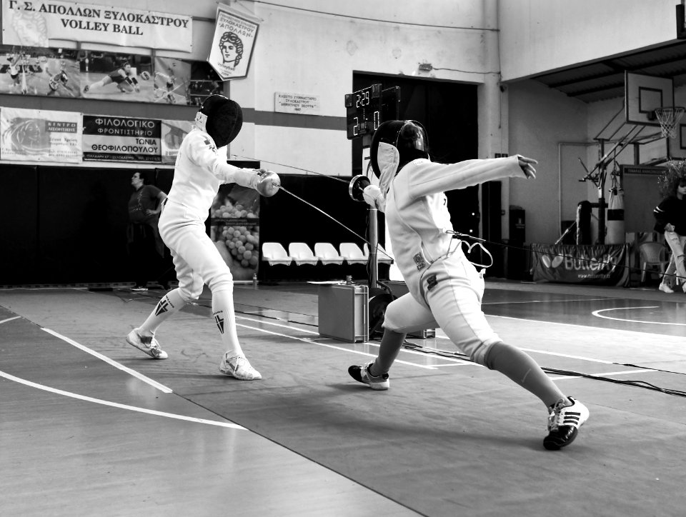 2nd_Leonidas_Pirgos_Fencing_Tournament._Advance_lunge_by_Persefoni_Pantazidi,_counter-attack_by_Evridiki_Kolletsou