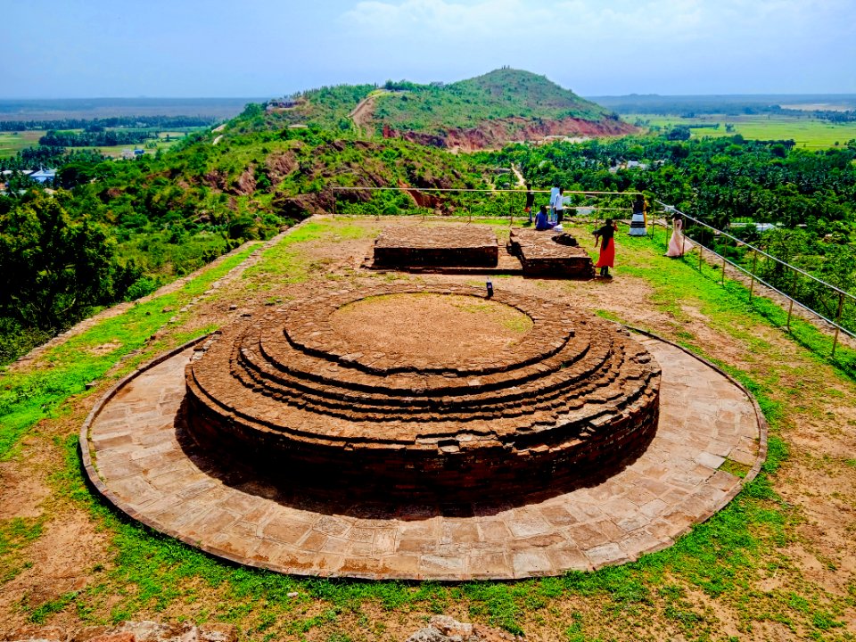 2nd_century_BCE_to_8th_century_CE_Salihundam_Buddhist_site,_Andhra_Pradesh_-_59