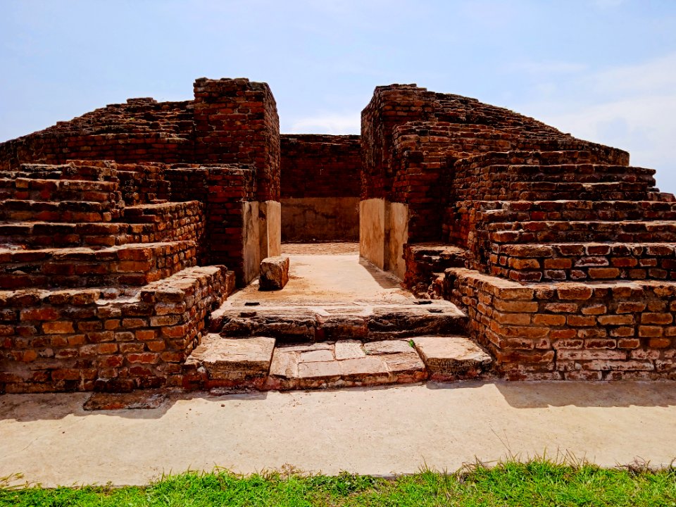 2nd_century_BCE_to_8th_century_CE_Salihundam_Buddhist_site,_Andhra_Pradesh_-_54