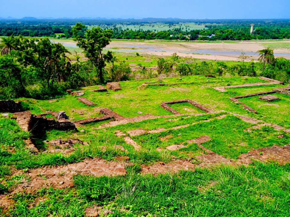 2nd_century_BCE_to_8th_century_CE_Salihundam_Buddhist_site,_Andhra_Pradesh_-_27