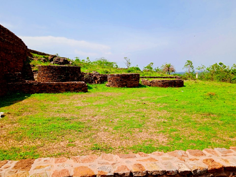 2nd_century_BCE_to_8th_century_CE_Salihundam_Buddhist_site,_Andhra_Pradesh_-_91