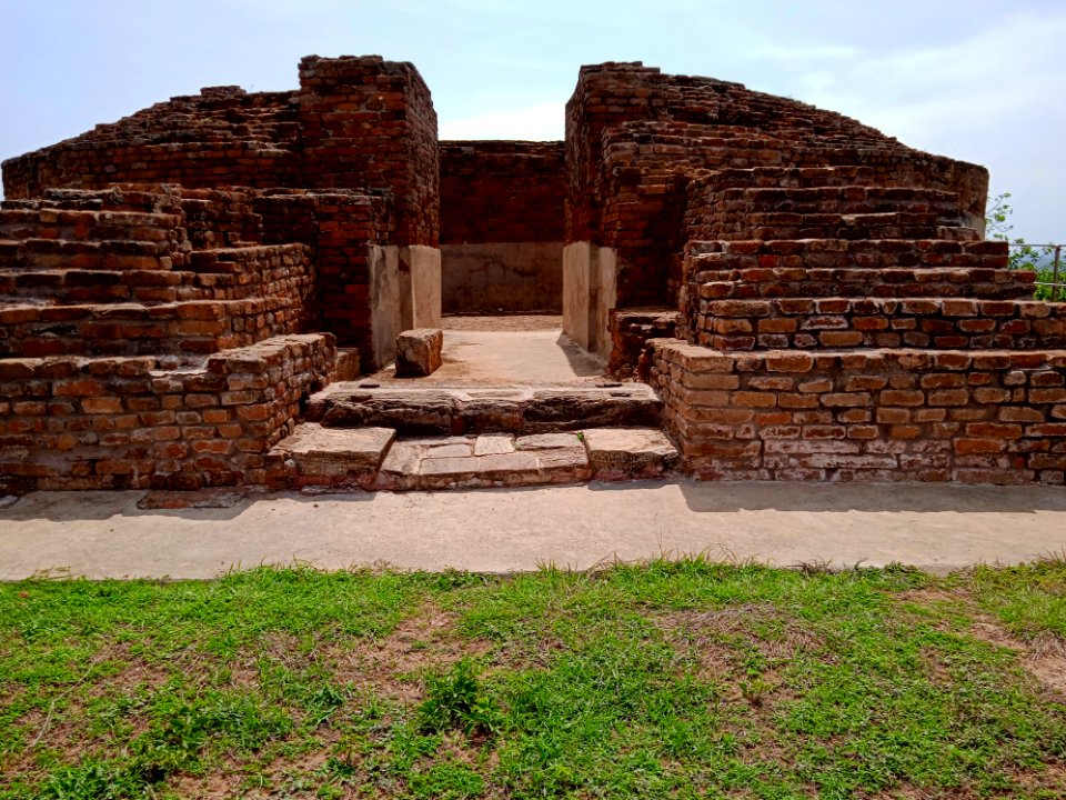 2nd_century_BCE_to_8th_century_CE_Salihundam_Buddhist_site,_Andhra_Pradesh_-_68