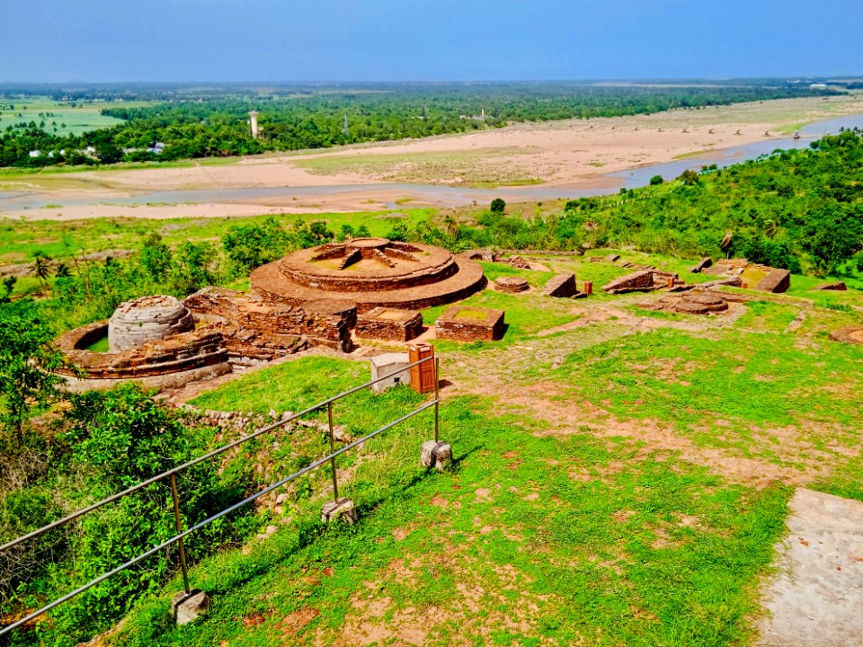 2nd_century_BCE_to_8th_century_CE_Salihundam_Buddhist_site,_Andhra_Pradesh_-_03