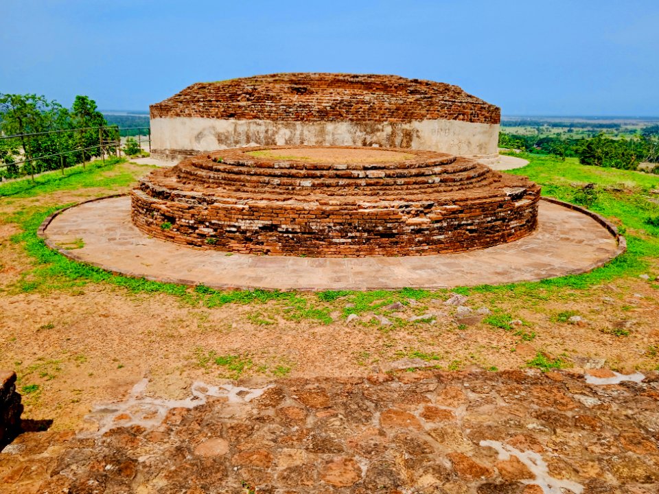 2nd_century_BCE_to_8th_century_CE_Salihundam_Buddhist_site,_Andhra_Pradesh_-_65