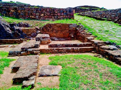 2nd_century_BCE_to_8th_century_CE_Salihundam_Buddhist_site,_Andhra_Pradesh_-_33