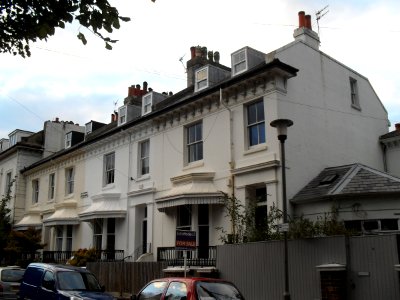 3,_5_and_7_Russell_Crescent,_Prestonville,_Brighton_(NHLE_Code_1380841)_(September_2010)
