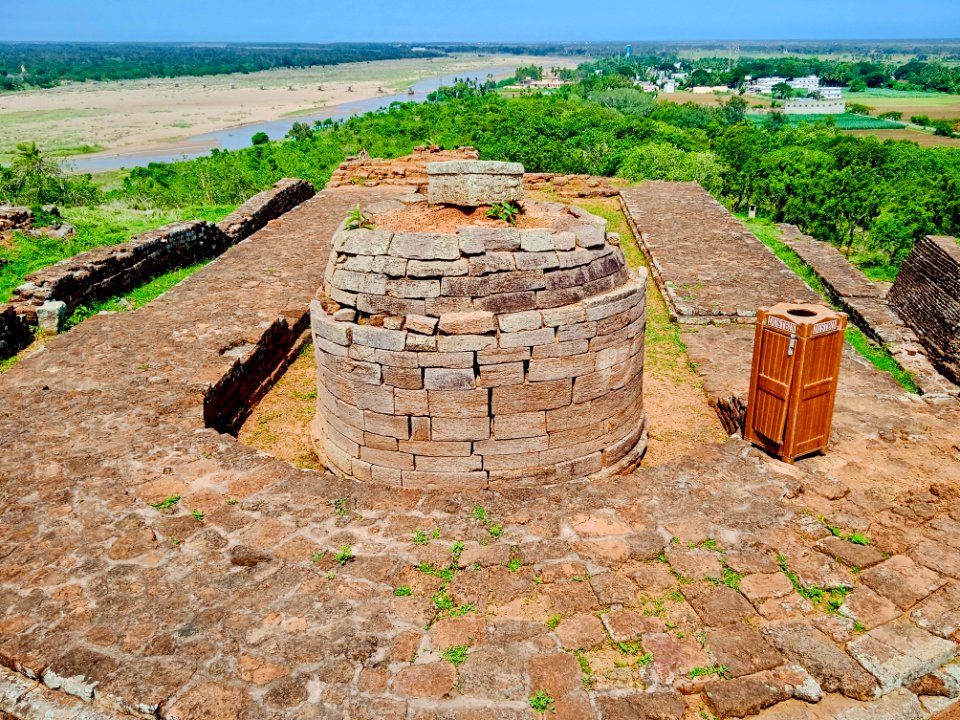 2nd_century_BCE_to_8th_century_CE_Salihundam_Buddhist_site,_Andhra_Pradesh_-_20