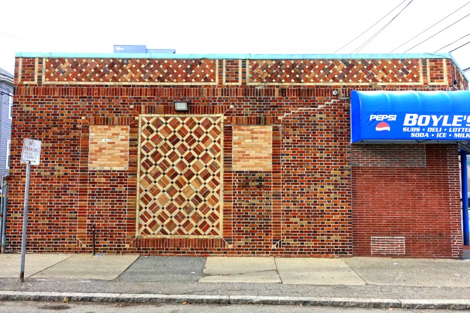 64_Broadway_-_Arlington,_MA_-_DSC08191