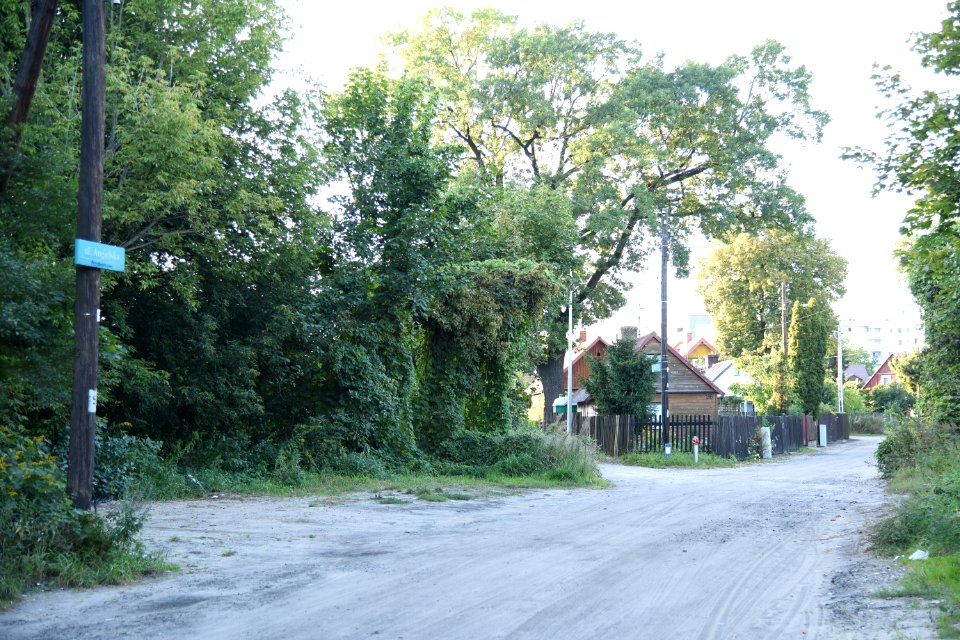 6468_Angielska_Street_in_Bialystok,_August_2019