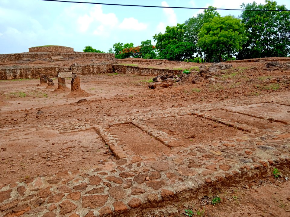 2nd_century_Buddhist_site,_Kodavali_Andhra_Pradesh_-_09