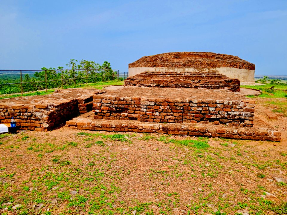 2nd_century_BCE_to_8th_century_CE_Salihundam_Buddhist_site,_Andhra_Pradesh_-_64