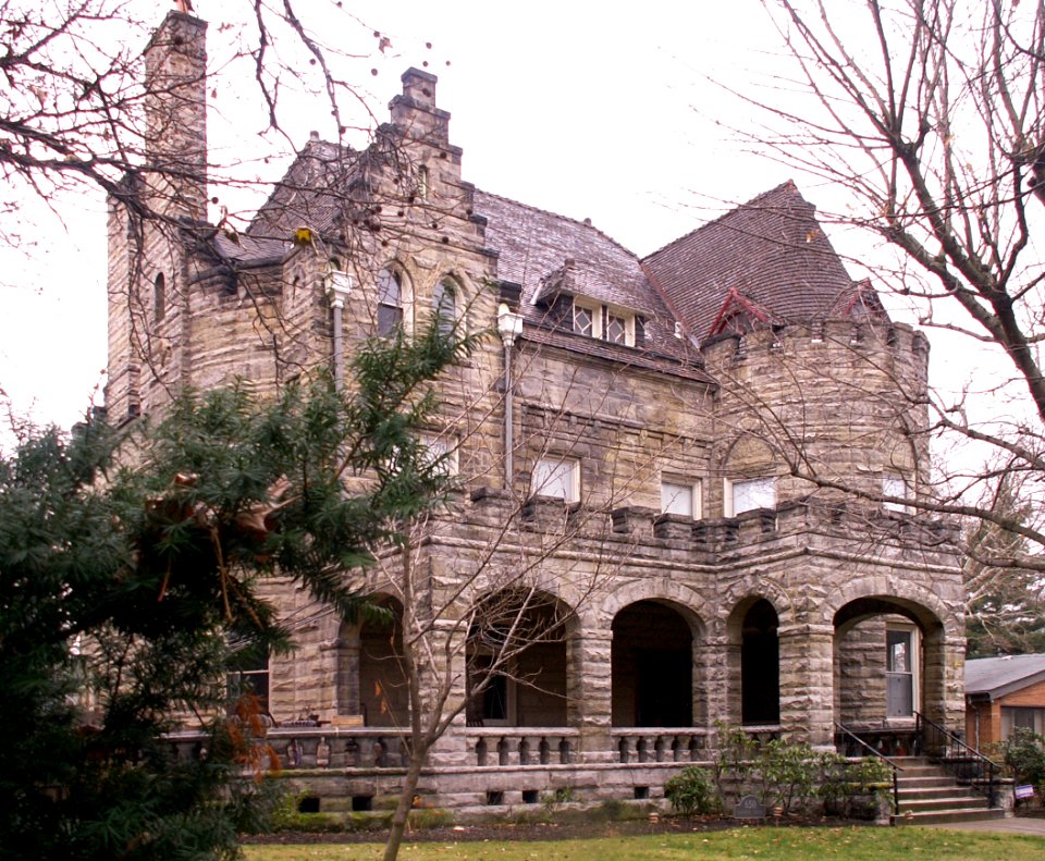 650_Morewood_Avenue