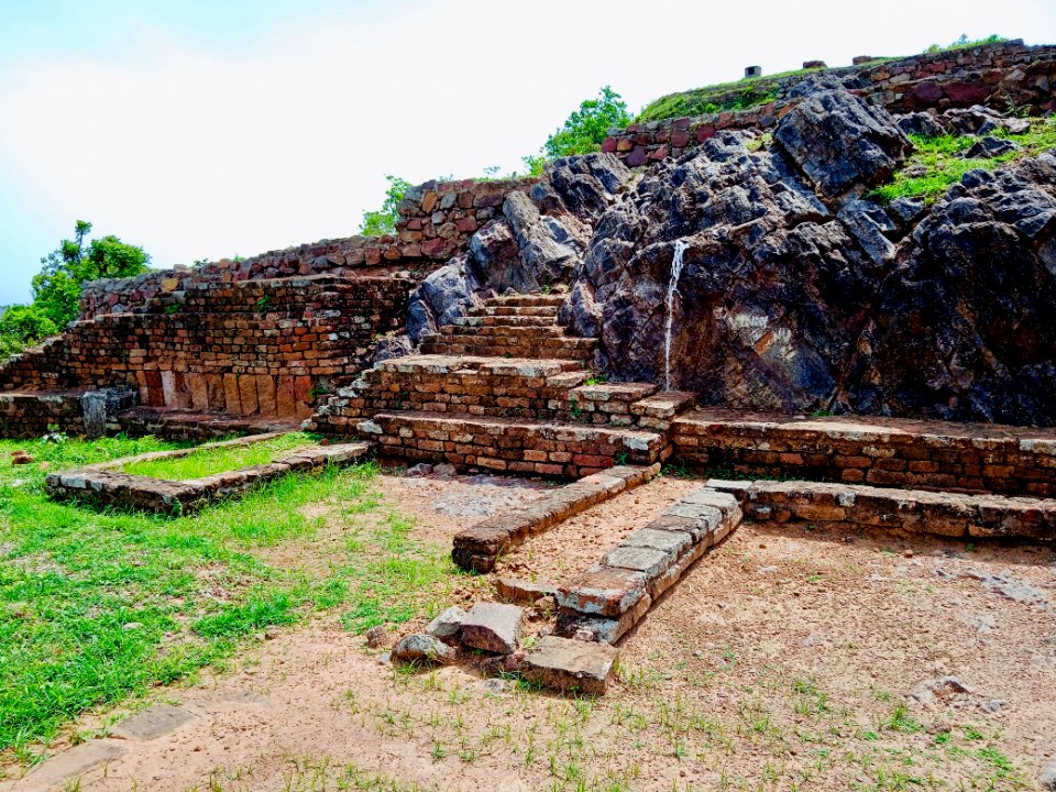 2nd_century_BCE_to_8th_century_CE_Salihundam_Buddhist_site,_Andhra_Pradesh_-_32