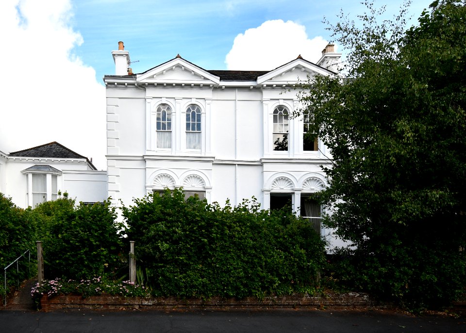 7,_Lyndhurst_Road