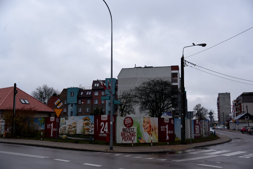 6920_Intersection_of_Brukowa_Street_and_Krakowska_Street_in_Białystok,_November_2019
