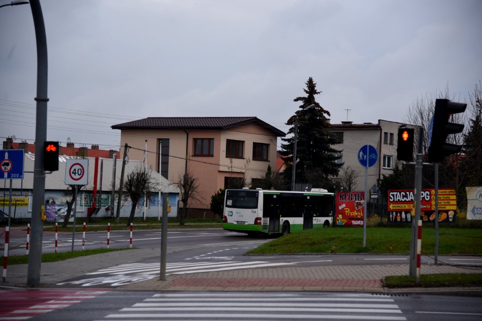6707_Adama_Mickiewicza_Street_in_Białystok_intersection_with_Wiewiorcza_November_2019