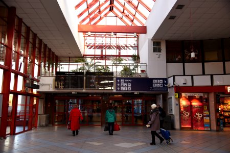 6651_Main_Train_Station_in_Częstochowa_November_2019