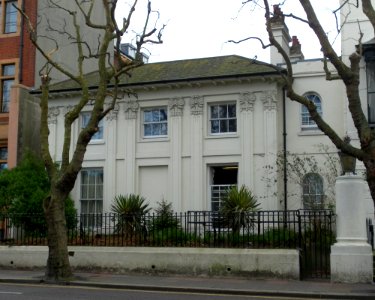 7_Richmond_Terrace,_Brighton_(NHLE_Code_1380821)_(January_2012)