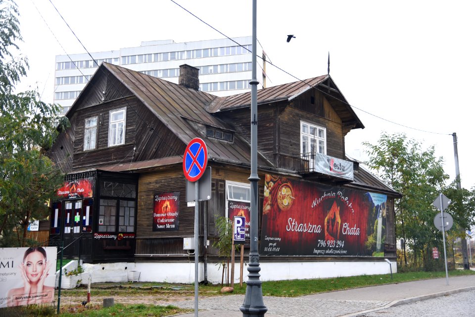 6927_Wooden_building_in_Bialystok,_November_2019