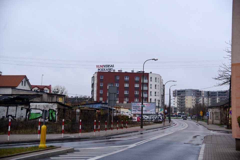 6913_View_of_Botaniczna_Street_in_Białystok,_November_2019