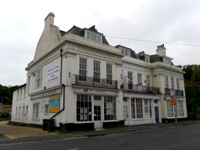 7,_9_and_11_South_Road,_Preston_Village,_Brighton_(NHLE_Code_1380946)_(September_2011)_(3)