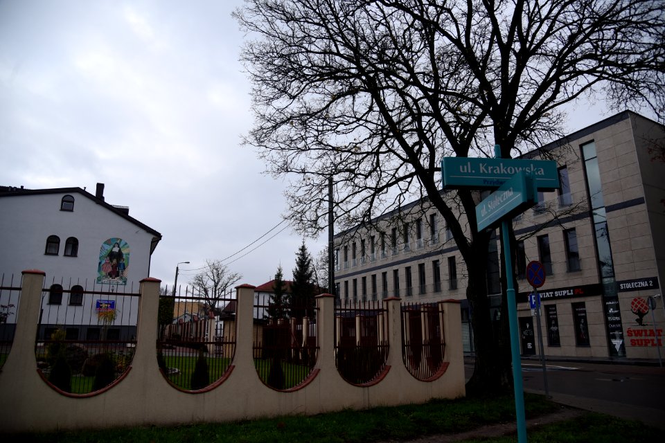 6916_Intersection_of_Krakowska_and_Stoleczna_Streets_in_Bialystok,_November_2019