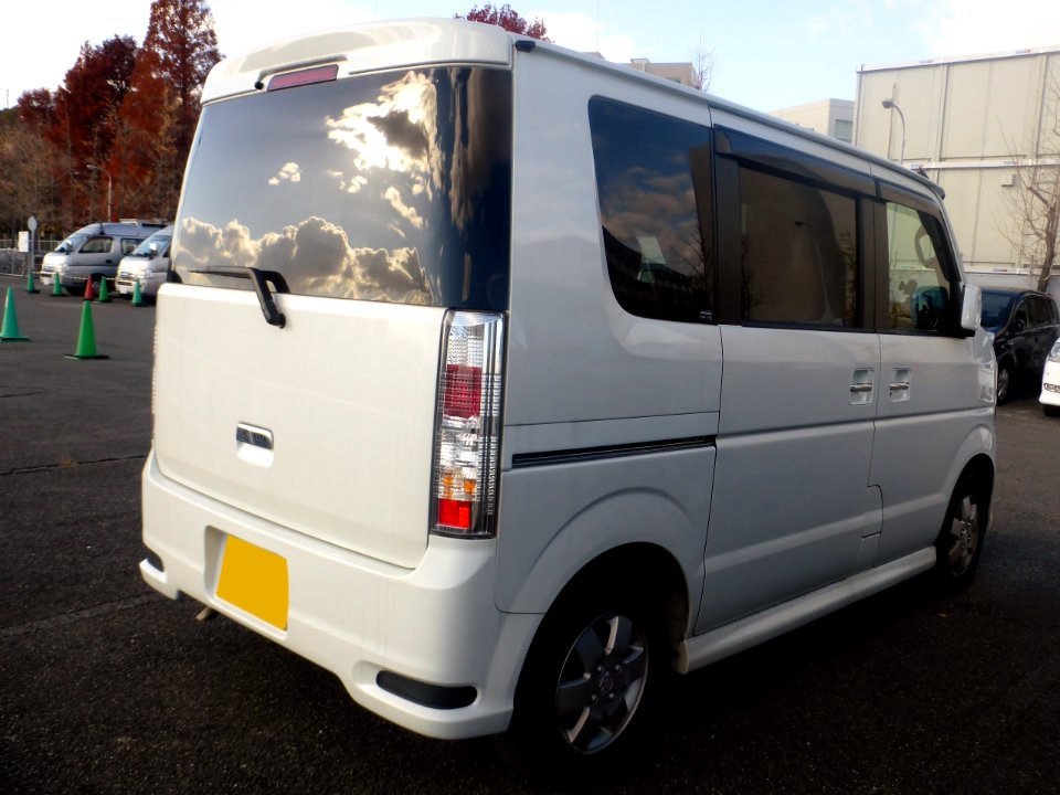 5th_generation_SUZUKI_EVERY_WAGON_rear
