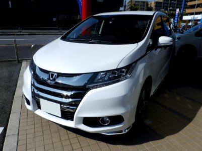 5th_generation_Honda_ODYSSEY_ABSOLUTE_front