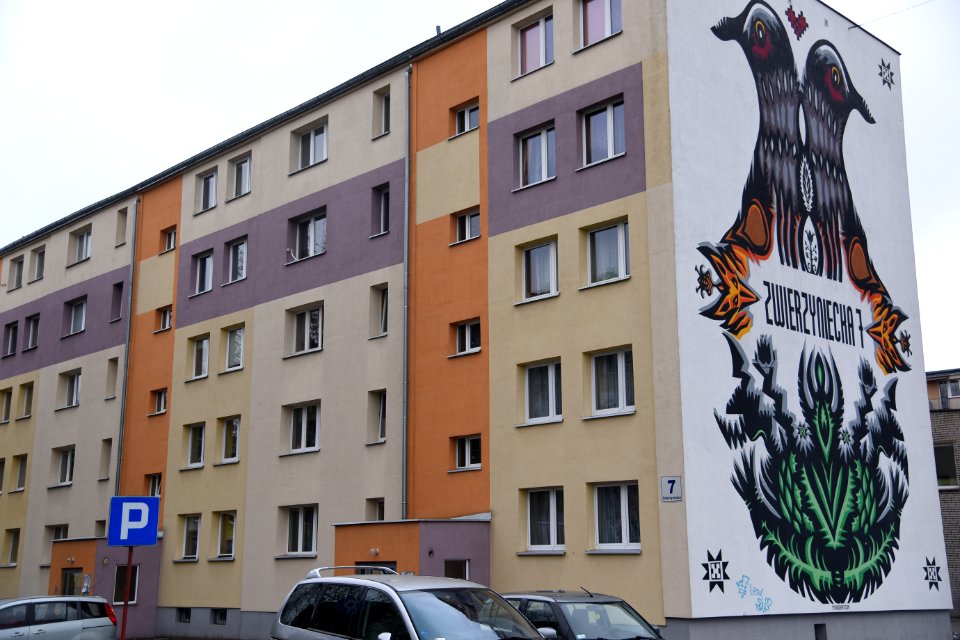 6950_7_Zwierzyniecka_Street_in_Bialystok,_November_2019