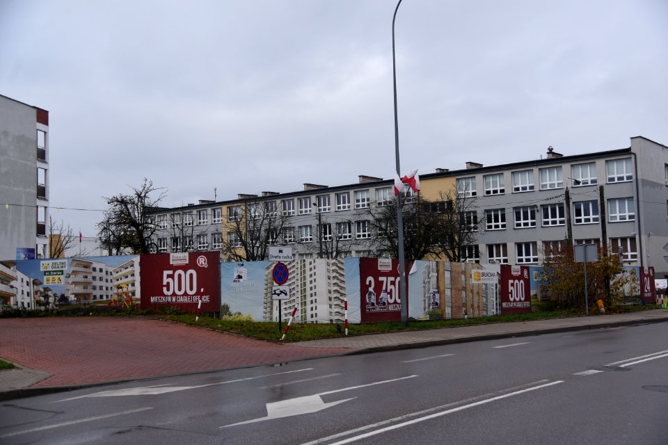 6922_November_2019_in_Bialystok_Krakowska_Ulica_Liceum