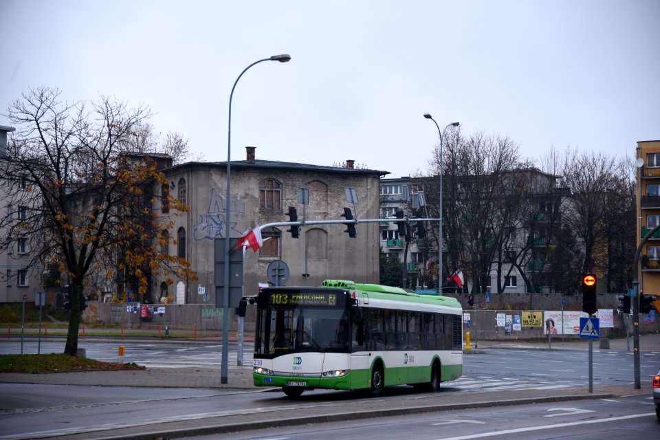 6890_Częstochowska_Street_in_Białystok_intersection_with_Pilsudskiego_Avenue_November_2019