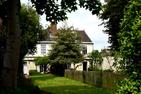 6_And_8,_Alphington_Road