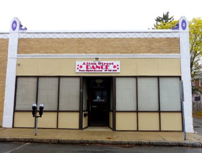 6_Alton_Street_-_Arlington,_MA_-_DSC00993